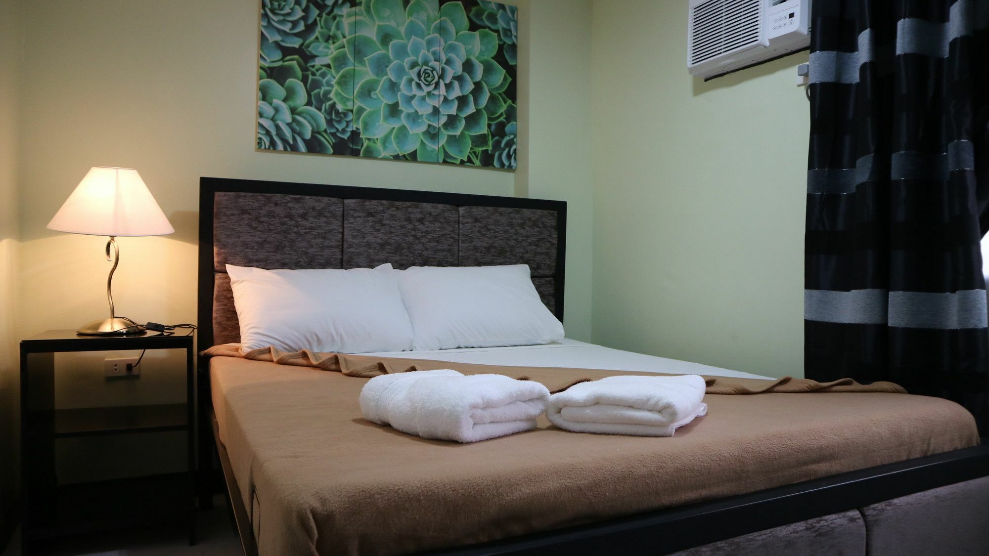 Doniti Suites And Events Place Mandaluyong Ngoại thất bức ảnh